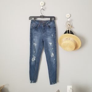 High Waisted Jeans